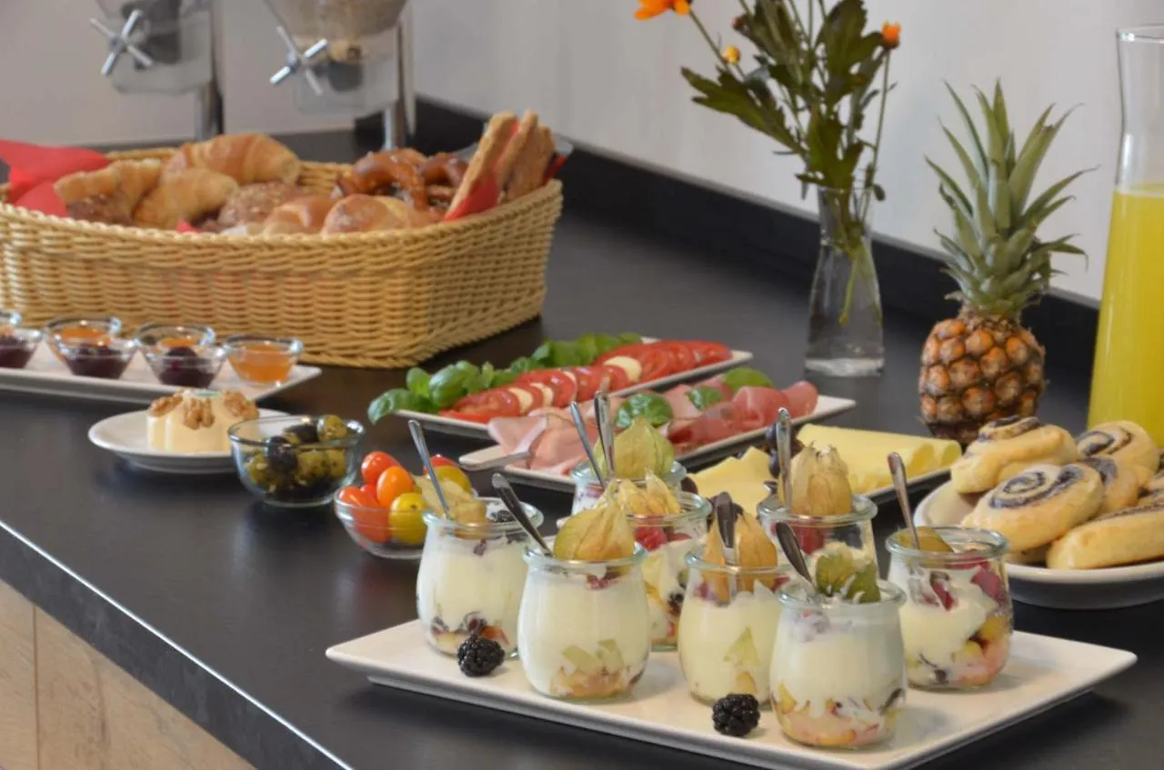 Lizz Hotel Munich