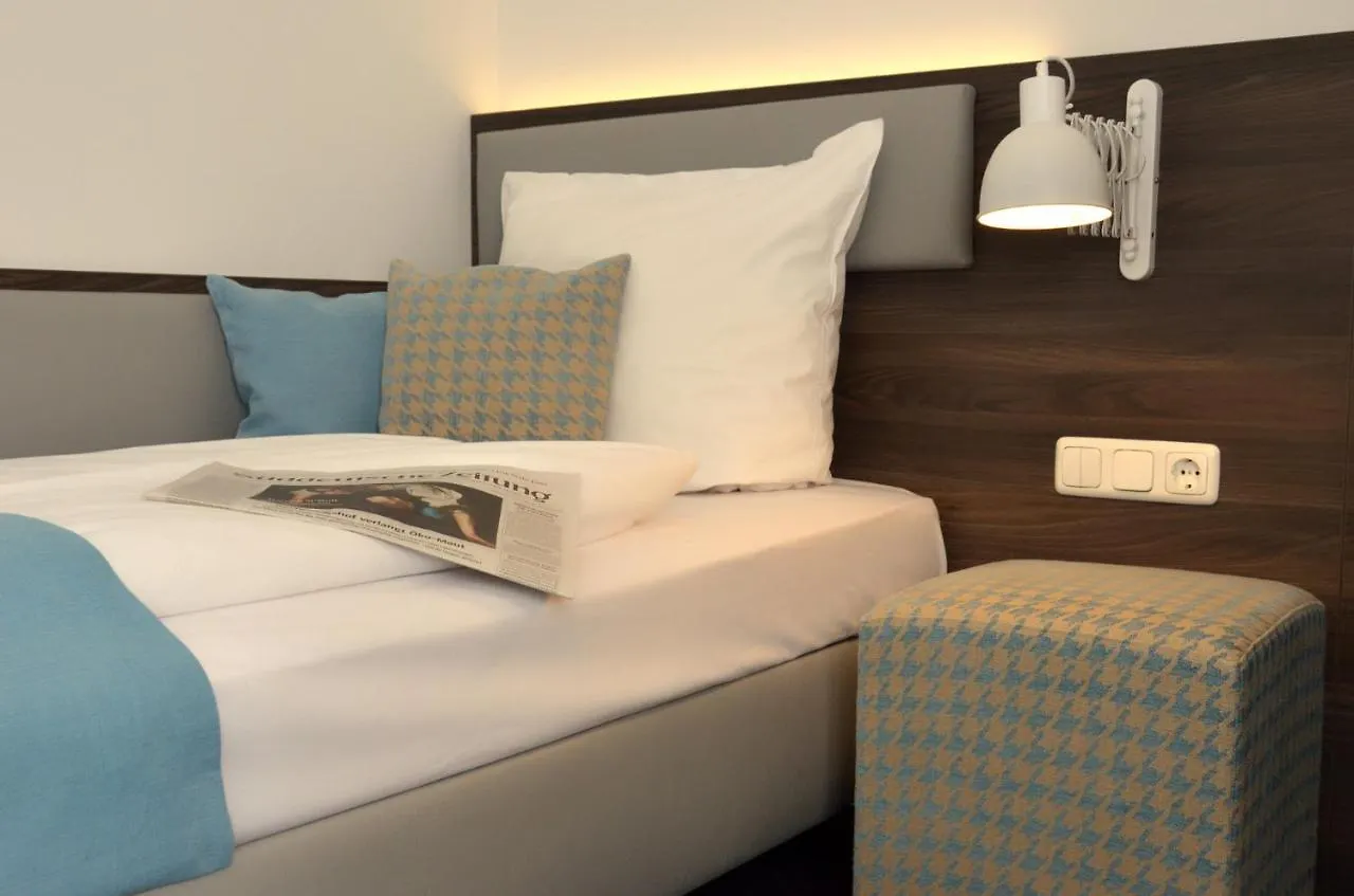 Lizz Hotel Munich