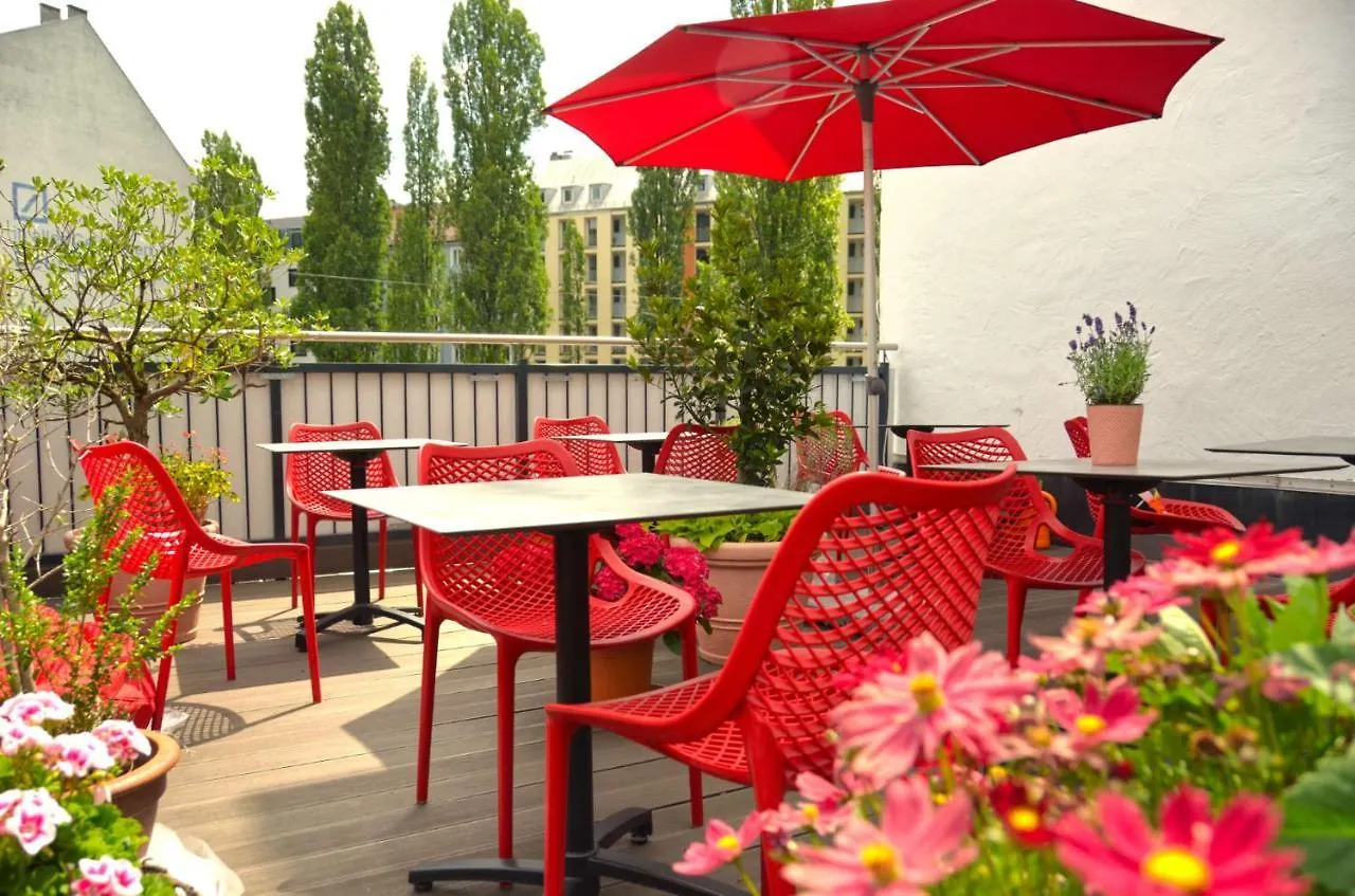Lizz Hotel Munich
